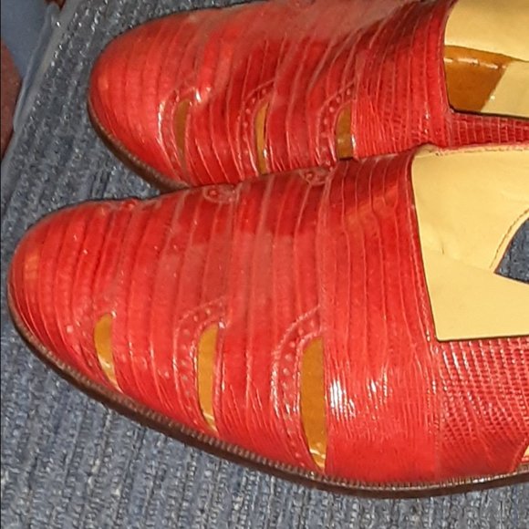 Men shoe - Picture 2 of 3